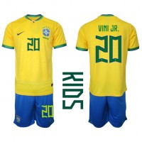 Camiseta Brasil Vinicius Junior #20 Primera Equipación Replica Mundial 2022 para niños mangas cortas (+ Pantalones cortos)